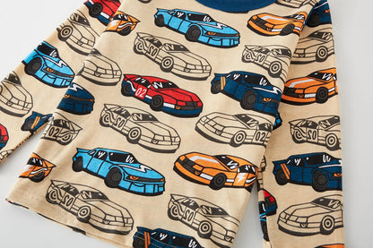 Pyjama pour enfants avec des Voitures de dessin animé