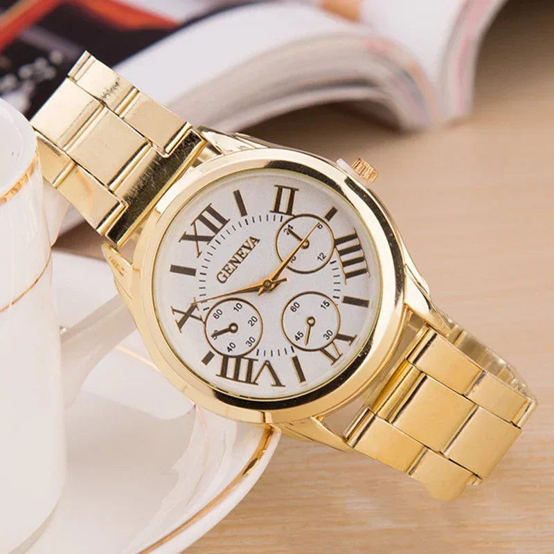 Reloj de oro de lujo