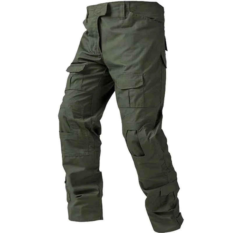 Combinaison tactique militaire