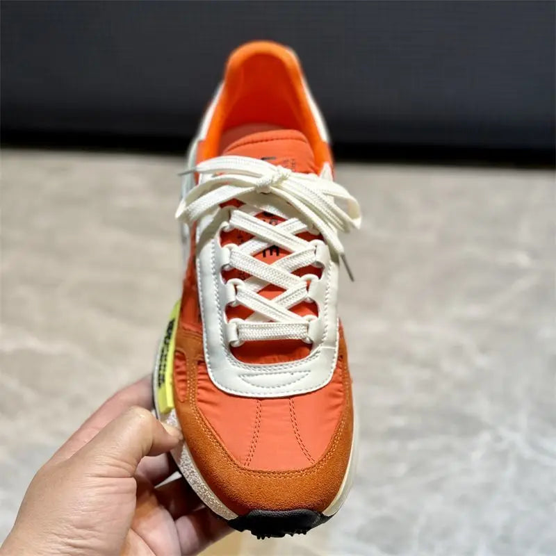 Chaussures de sport athlétique