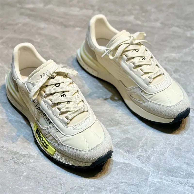 Chaussures de sport athlétique