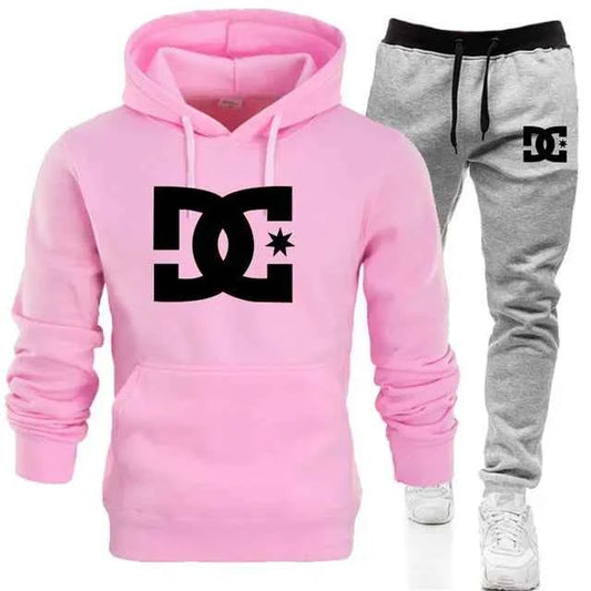 Ensemble sweat a capuche et pantalon de jogging